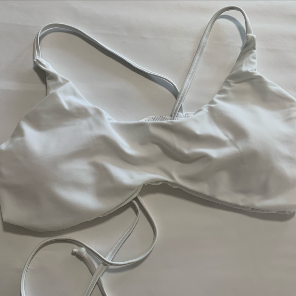 NEW Fabletics Noa Scoop bikini Top and bottom in White Size: L (10) - Picture 4 of 11